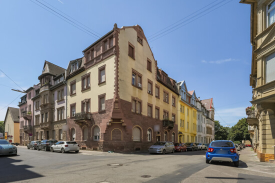 Straßenansicht