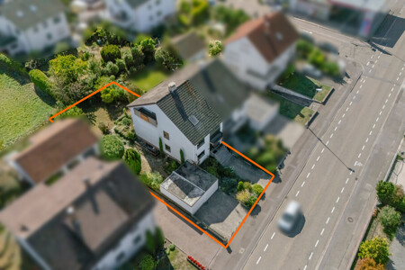 Luftansicht mit ungefährer Flurstücksmarkierung
