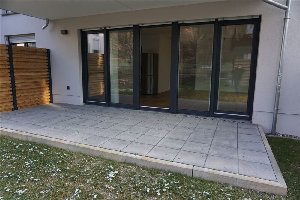 Moderne Erdgeschosswohnung mit Einbauküche und Terrasse! Mit direktem Blick auf die Mosel - Foto 5