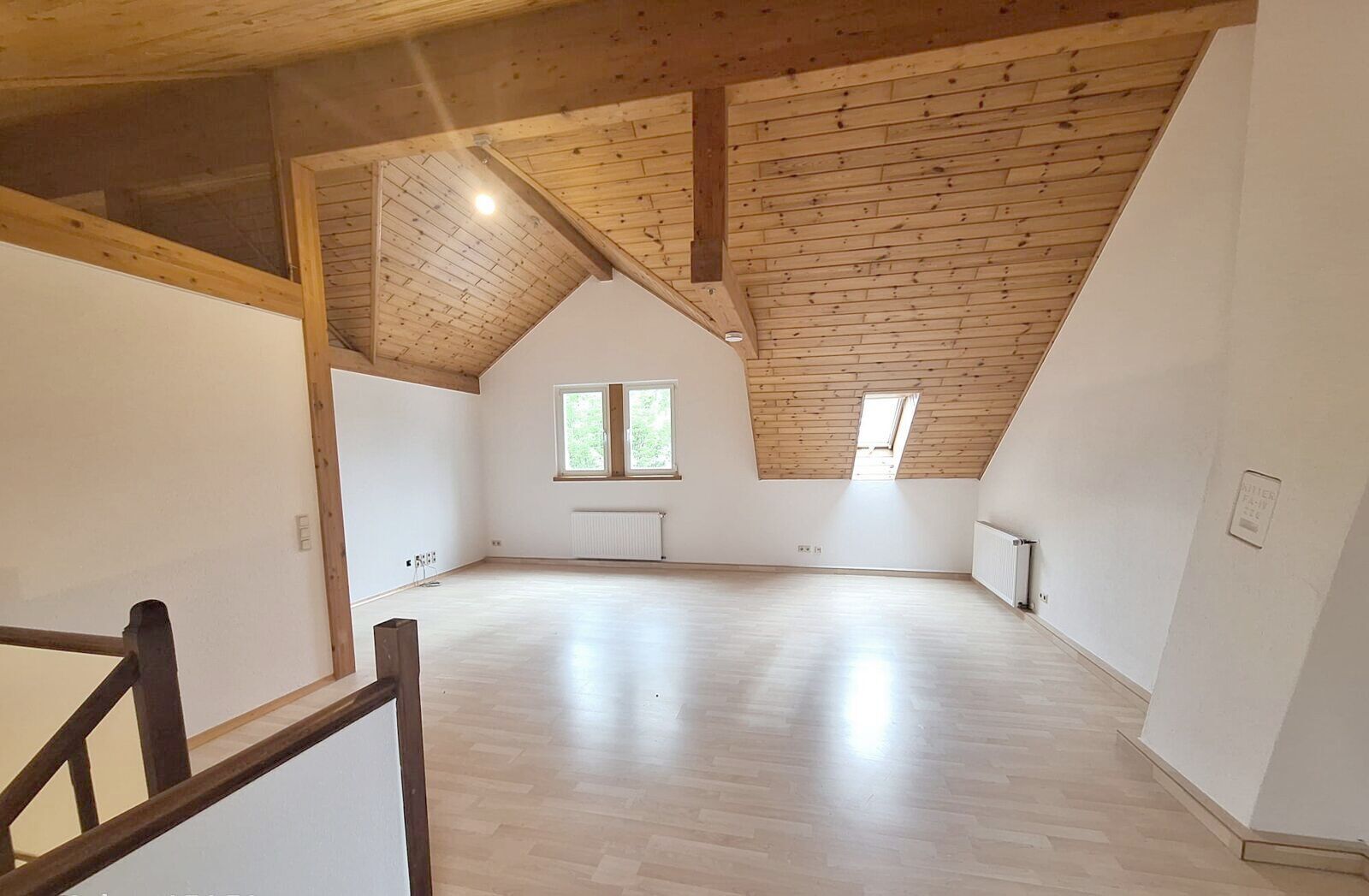 Familienfreundliches Haus mit schönem Garten und Stellplätzen in ruhiger Lage - Foto 2