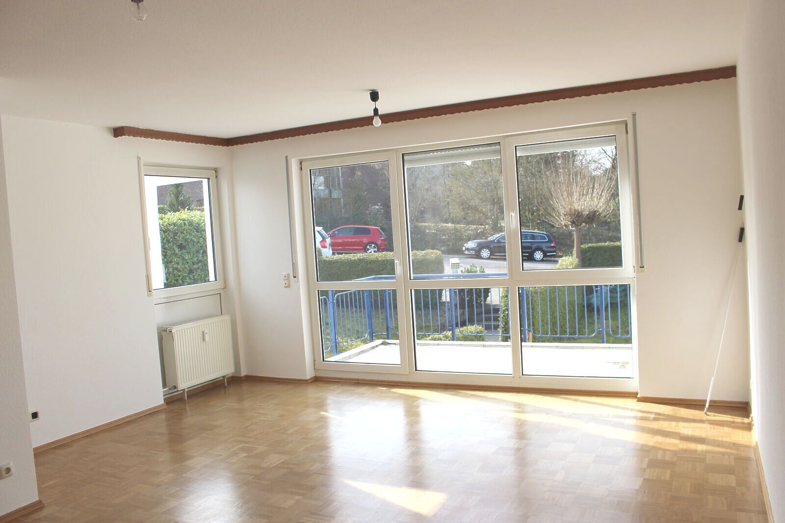 Gepflegte 3-Zimmer-Wohnung mit sonnigem Balkon und Stellplatz in begehrter Lage in Trier-Ruwer. - Photo 2