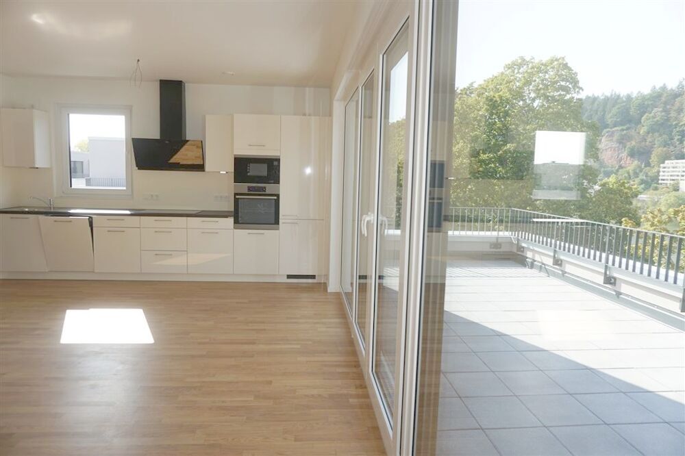 Exklusives Penthouse mit 2 Schlafzimmern, EBK und Dachterrasse mit Moselblick - Photo 2