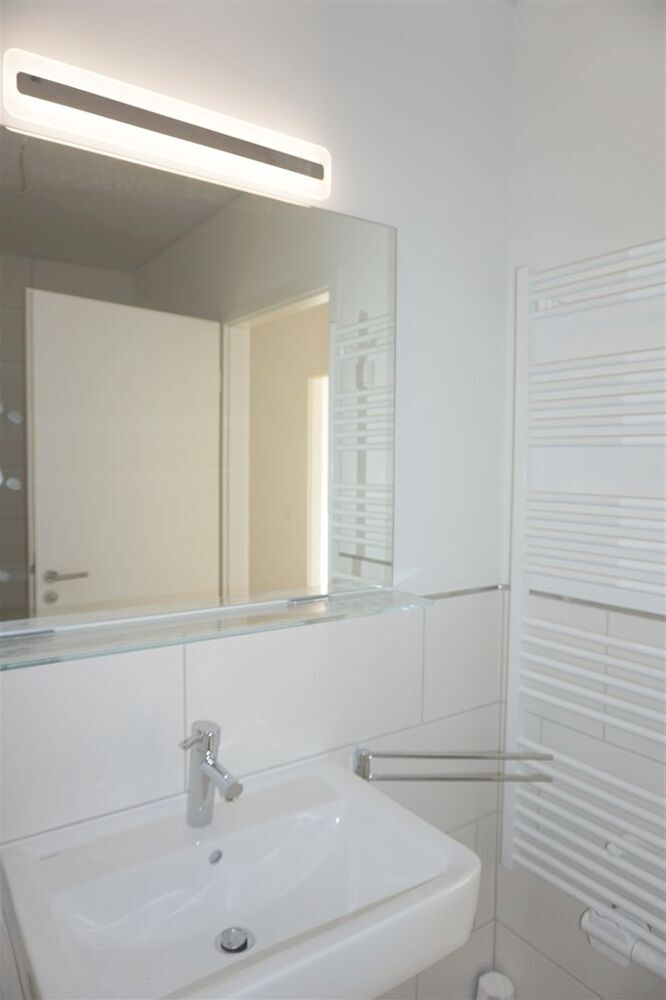 Exklusives Penthouse mit 2 Schlafzimmern, EBK und Dachterrasse mit Moselblick - Photo 5