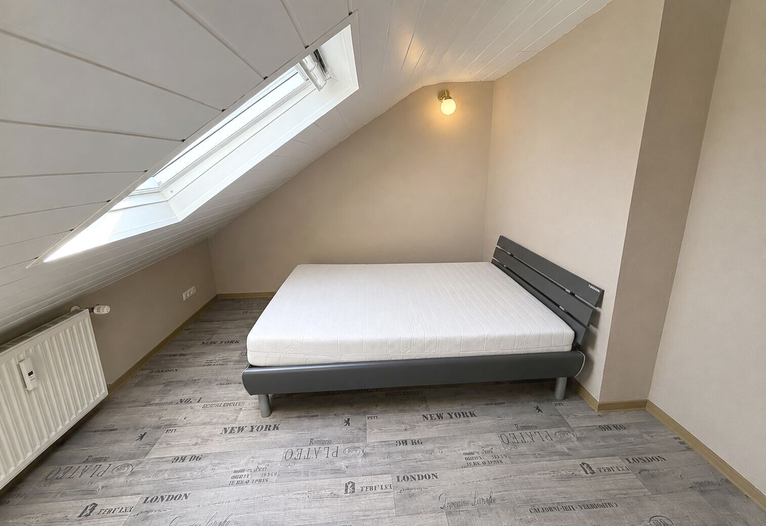 Charmante 2-Zimmer-Wohnung mit Blick auf Trier in Zewen! - Photo 1