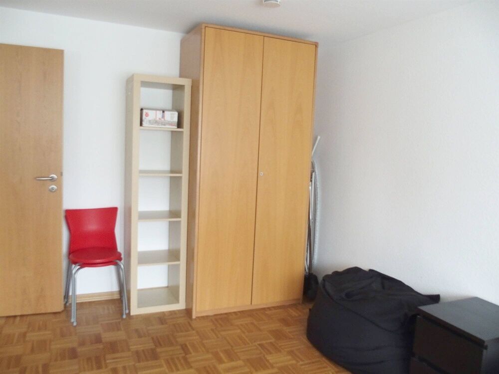 Luxusappartement in Top-Lage mit Parkett, Einbauküche VB und eigenem Eingang... - Photo 2