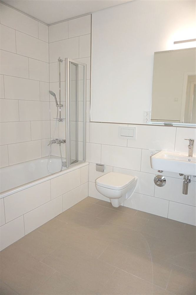Wohnen im Erdgeschoss – 2-Zimmer-Wohnung mit Terrasse & Einbauküche - Photo 4