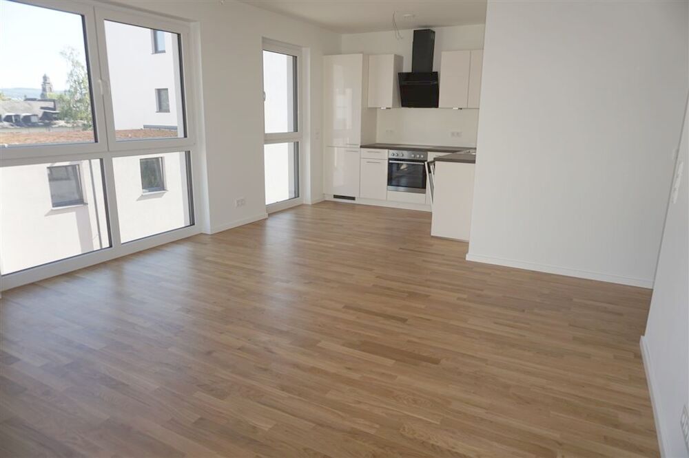 Moderne 2-ZKB mit Einbauküche & Balkon in begehrter Mosellage - Photo 1