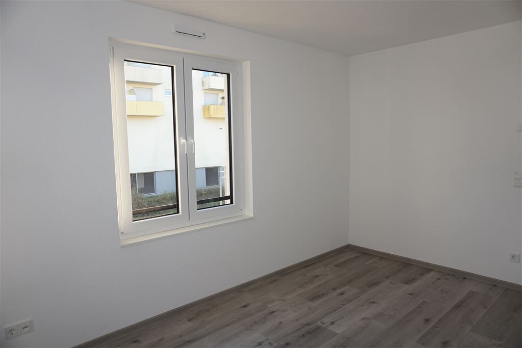 Luxuriöse, barrierefreie Mietwohnung inkl. Einbauküche, Balkon und Tiefgaragenstellplätze auf dem Petrisberg - Photo 2