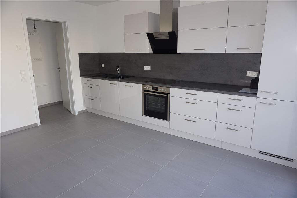 Luxuriöse, barrierefreie Mietwohnung inkl. Einbauküche, Balkon und Tiefgaragenstellplätze auf dem Petrisberg - Photo 3