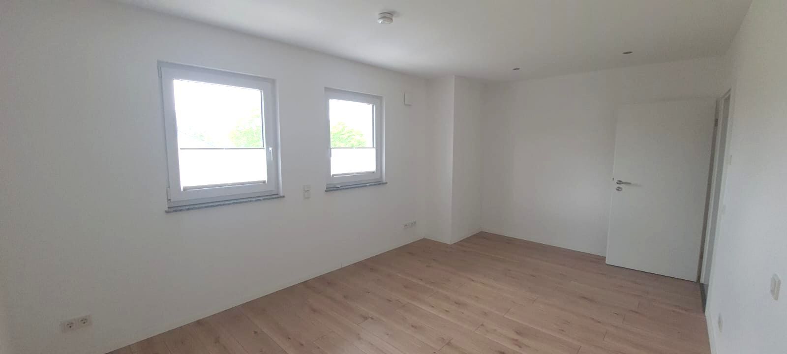 Traumwohnung mit Dachterrasse: Moderne 3-Zimmer-Penthouse-Wohnung in Moselnähe in Konz! - Photo 4