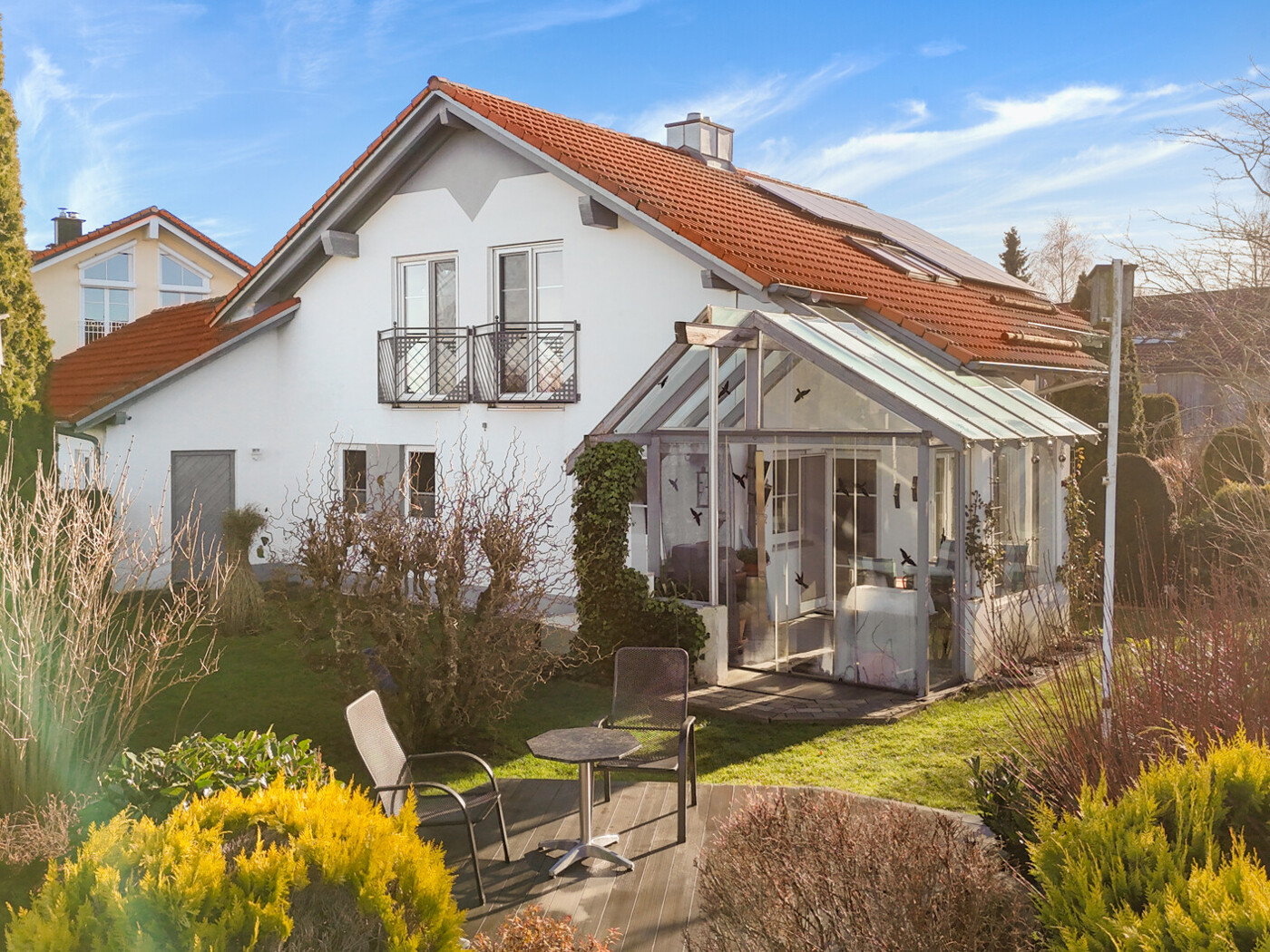 Nord-Westansicht mit Wintergarten