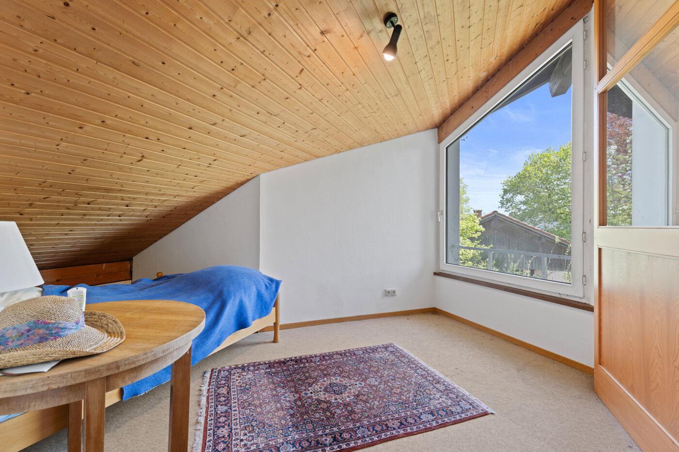 Schlafzimmer 2