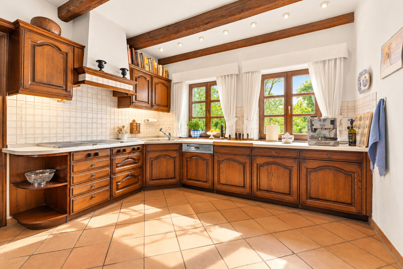 Landhausküche mit viel Stauraum