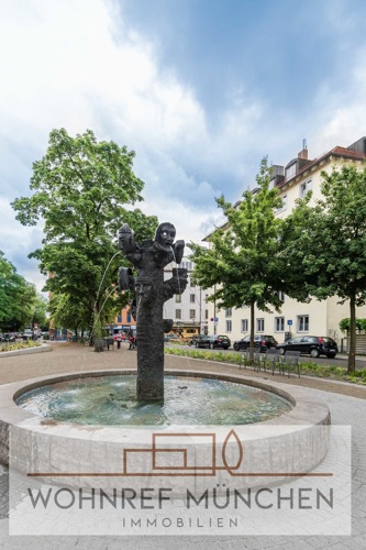 Brunnen vor dem Haus - Artur-Kutschner-Platz